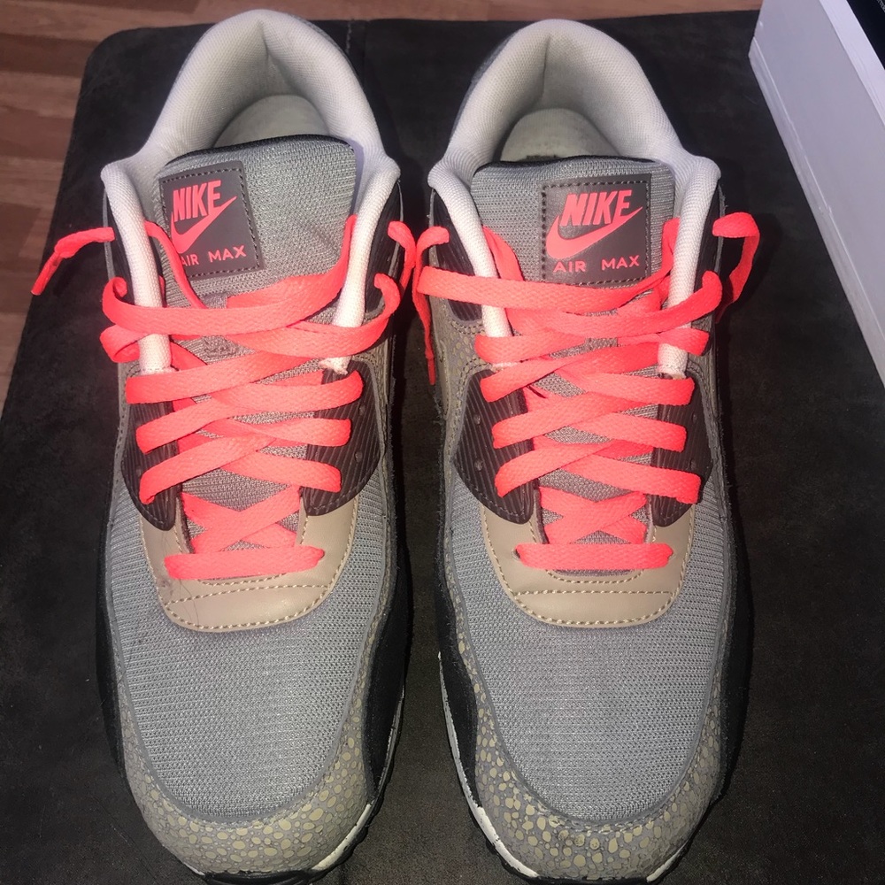 Men’s Nike Air Max shoes